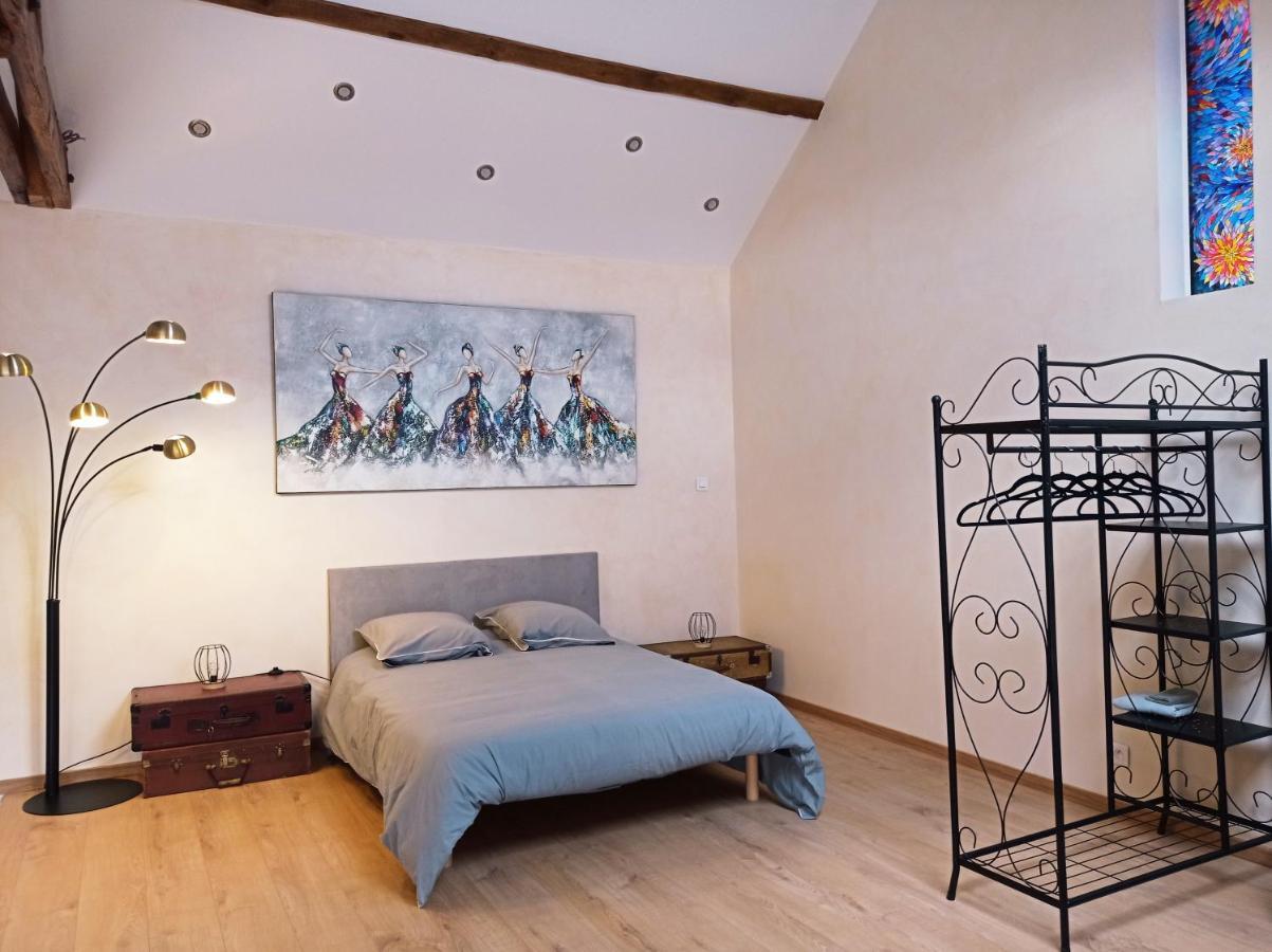 Villa La Grange de Marie à St Angel - Magnifique Grange Rénovée en loft pour 1 à 6 pers à Saint-Angel  Extérieur photo